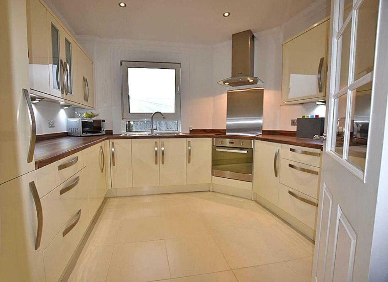 12 Lochiel Road Apartment Fort William Exterior foto